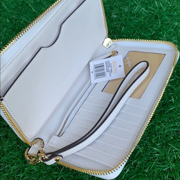 MICHAEL KORS JET SET TRAVEL LG FLAT MF PHN CASE - Picture 14 of 16